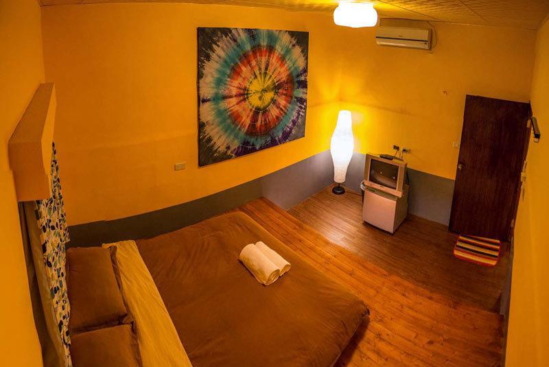 Rainbow Wave Surfing Hostel Heng-ch'un Szoba fotó